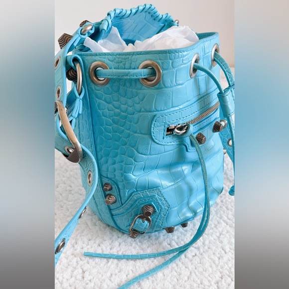 Authentic Balenciaga women's  Le Cagole Xs Bucket Bag Crocodile Embossed - Picture 16 of 16